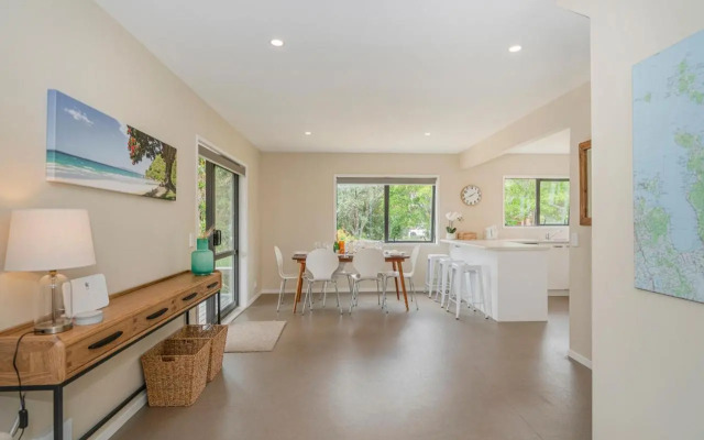 Seas the Day - Matarangi Holiday Home