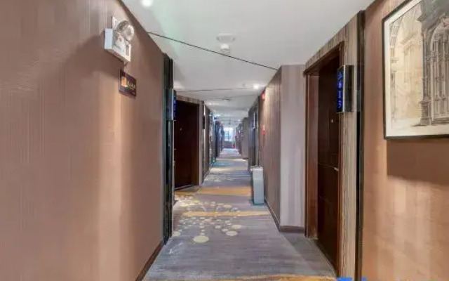 Xingyi Yunzao Boutique Theme Hotel
