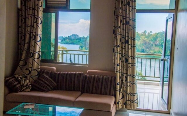 Luxury Suite With Balcony and Incredible View on the Water
