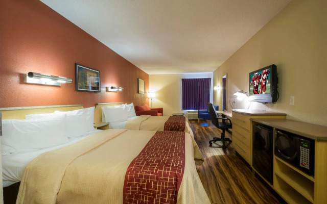 Red Roof Inn & Suites Philadelphia - Bellmawr