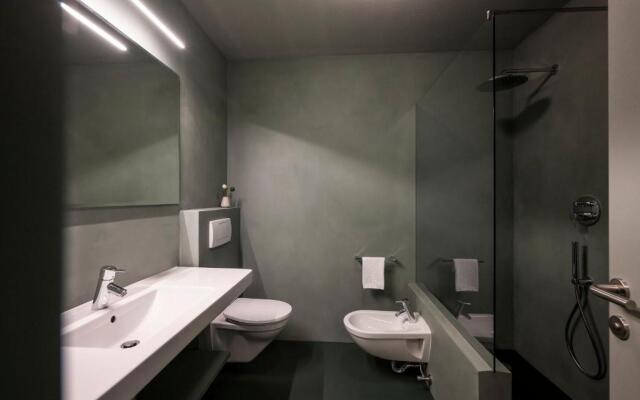 Paramount Alma Suites