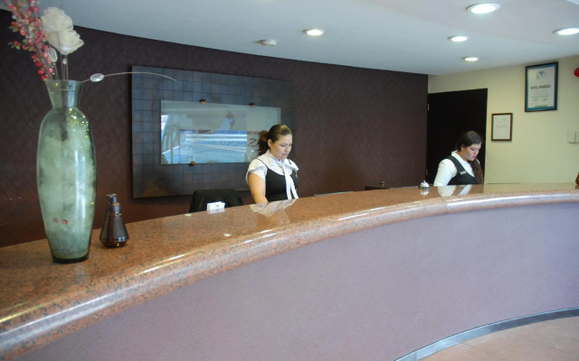 Aranzazu Plaza Kristal Aguascalientes