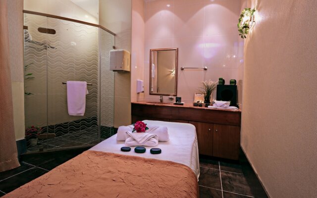Holiday Inn Suites Kuwait by IHG