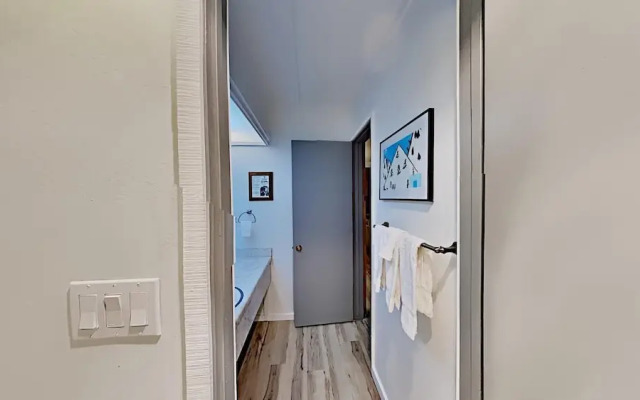 Slopeside 1849 Condos - Comfortable 3 BR Condos With Full Kitchens