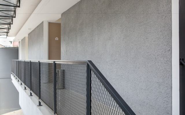 RedDoorz near Maranatha University 3