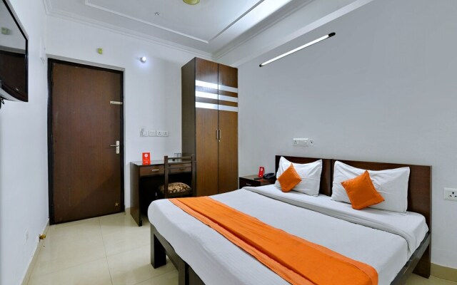 OYO Premium Jaipur Junction