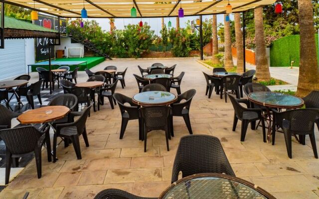 De Mare Famly Hotel