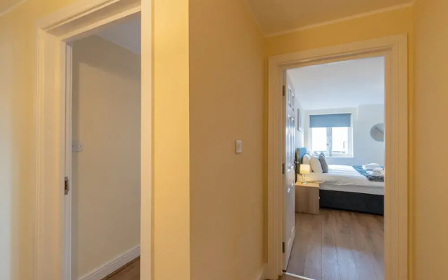 2-bedroom Penthouse, Clockhouse, Hoddesdon