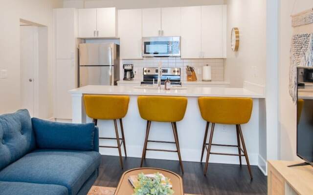 CozySuites Artistry Cincinnati