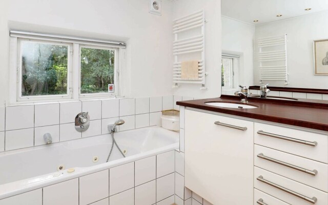 Rustic Holiday Home in Hovedstaden With Whirlpool