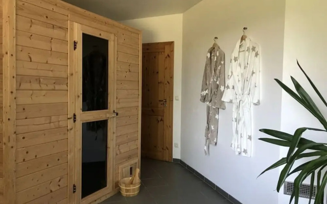 Cosy Apartment Near Center