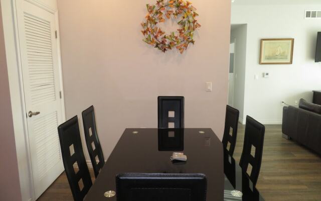 Fully Furnished Apartments near CSUN
