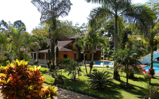Hotel Jardines del Montaña