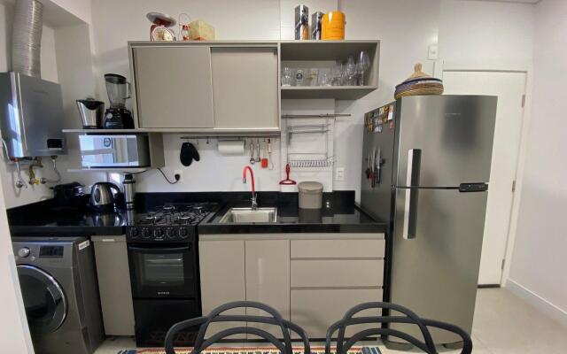 150m da Praia de Jurere - Excelente Apartamento