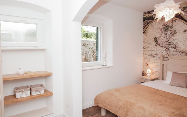 A&E Apartment - Near Cathedral of St James