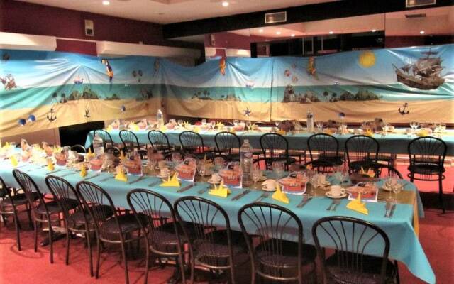 26. 3 Bedroom Mobile Home