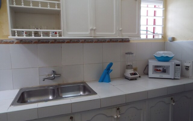 Apt Hola Malecon private & comfortable
