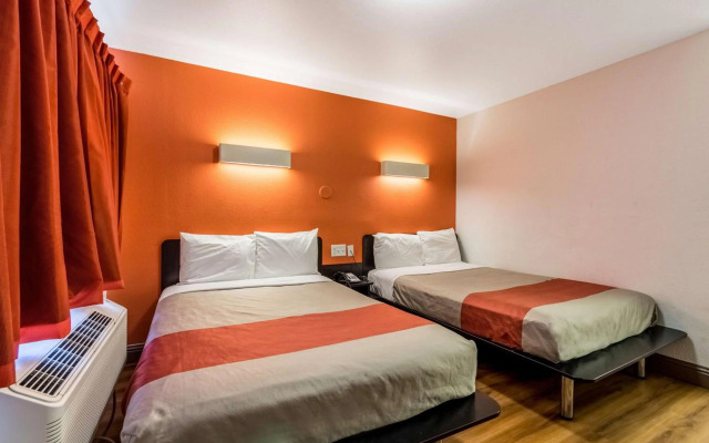 Motel 6 Garland, TX - Dallas