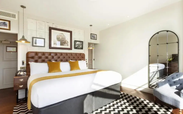Hotel Indigo Edinburgh - Princes Street by IHG
