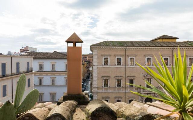 Amazing penthouse with private terrace in Trastevere