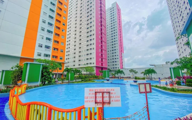 Comfort Designed 2Br At Green Pramuka City Apartment