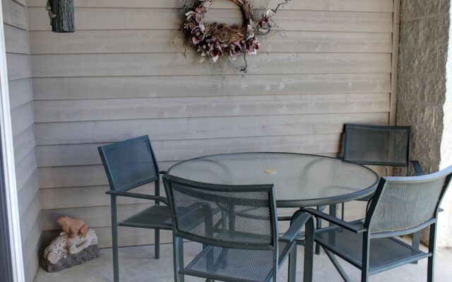 Whispering Pines 424