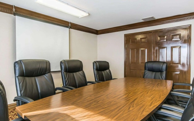 Quality Inn & Suites University/Airport