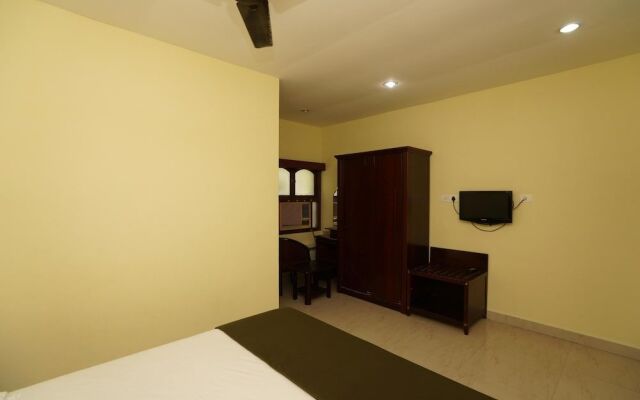 Lloyds Guest House Krishna Street - T Nagar