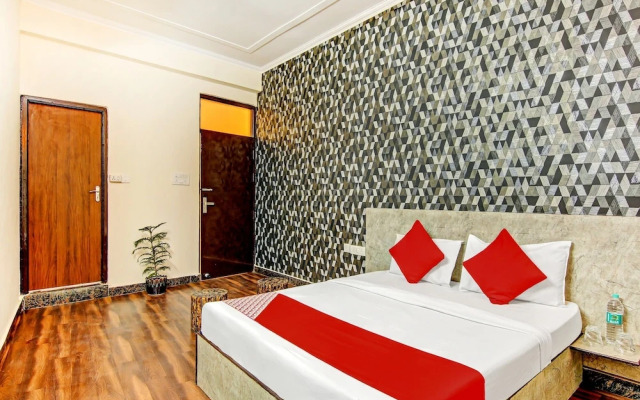 Oyo 47394 Hotel Green Olive