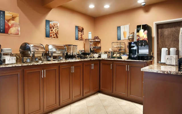 Best Western Plus Vermilion River Inn & Suites