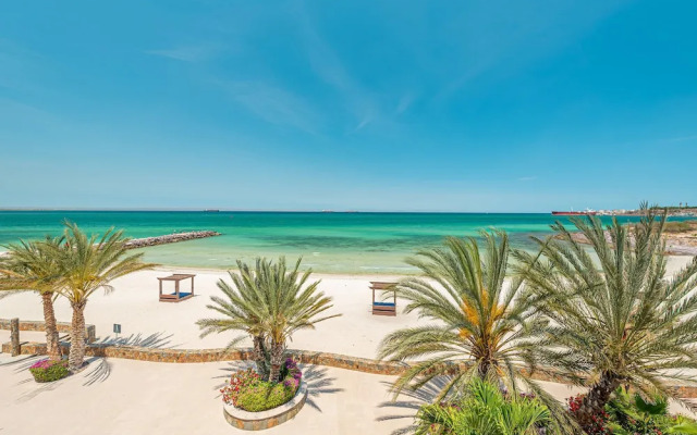 Playa de La Paz Condominiums