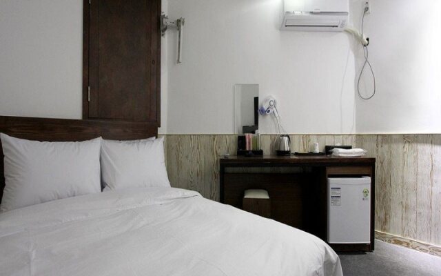 Cheonho Mong Hotel