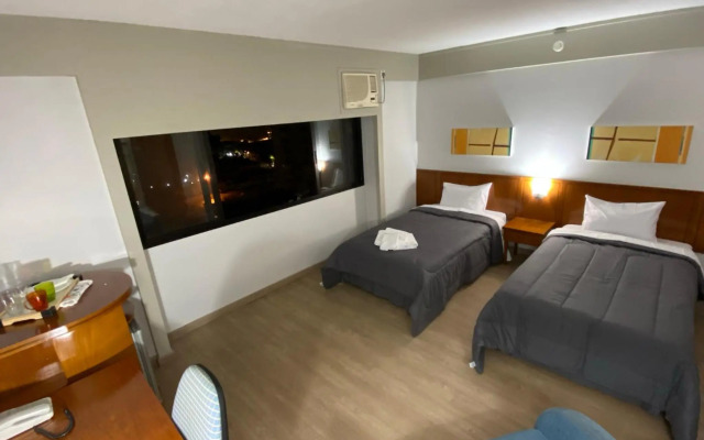 UNU 918 Moema: Wi-Fi, Academia, Camareira, Metrô +