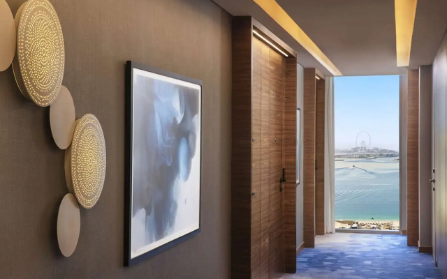 Tumbi  Dubai The Palm, Tapestry Collection by Hilton