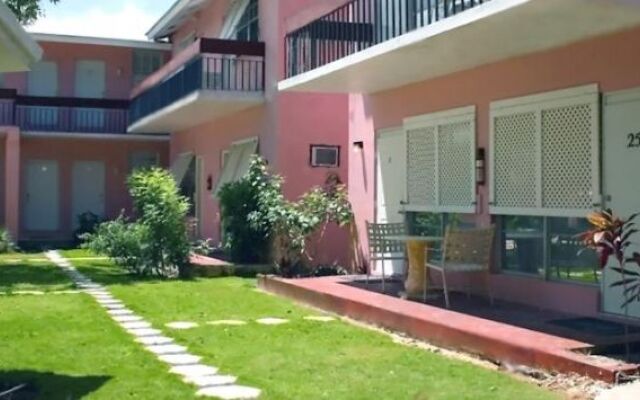 Orchard Garden Hotel & Suites
