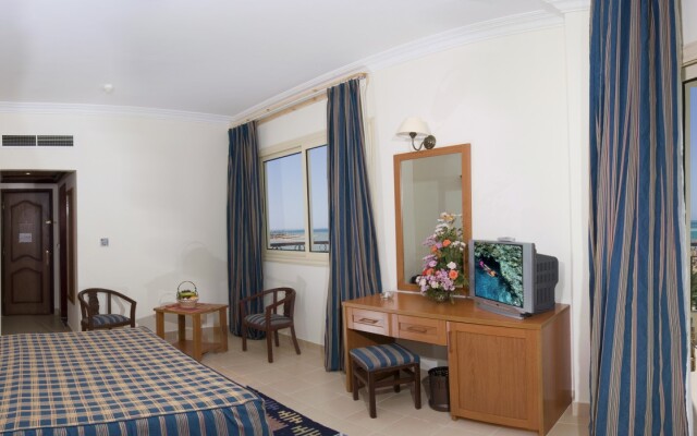 Le Jardin Aqua Park Resort