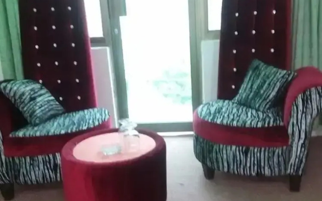 Centurian Hotel Naran