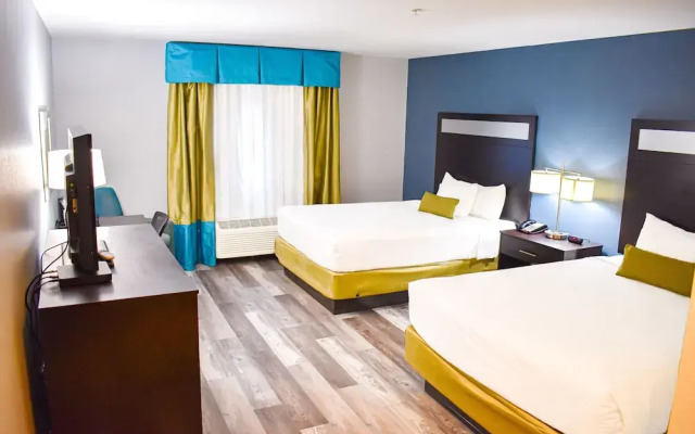 Baymont Inn & Suites Midland Center
