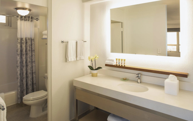 Queen Kapiolani Hotel