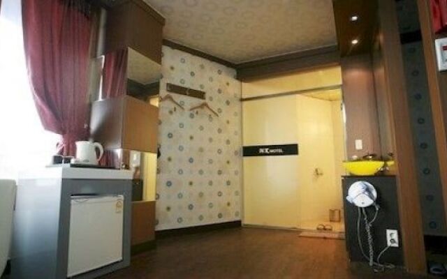 MK Hotel