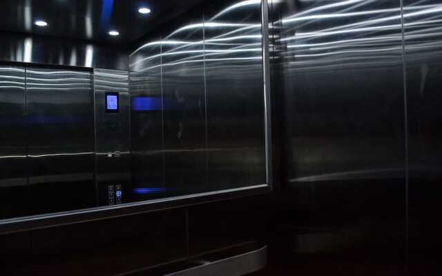 Smart House Hotel