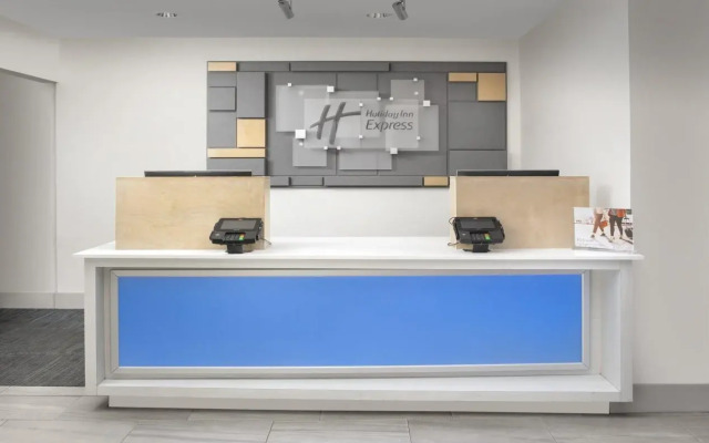 Holiday Inn Express San Antonio N-Riverwalk Area by IHG