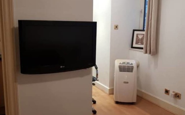 Awesome Apartment, Chelsea
