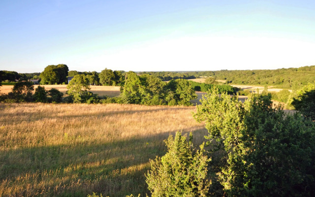 Golden Tulip Pornic Suites