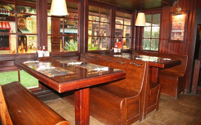 Nile Star Suites & Apartments