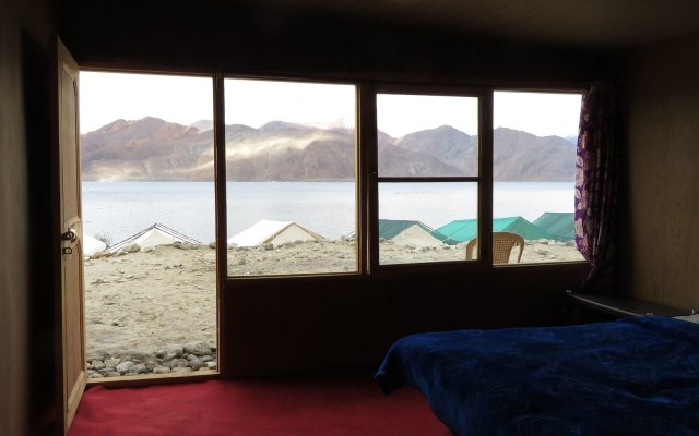 TIH Pangong Lake View Cottages and Camps