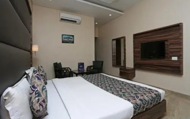 Hotel Surya Palace by OYO Rooms