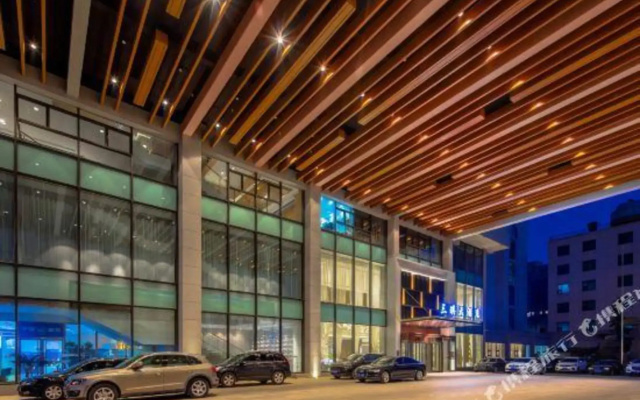 Yicheng three qi hotel(翼城三琪大酒店)