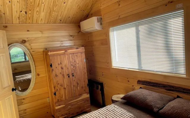Cobb Creek Cabins