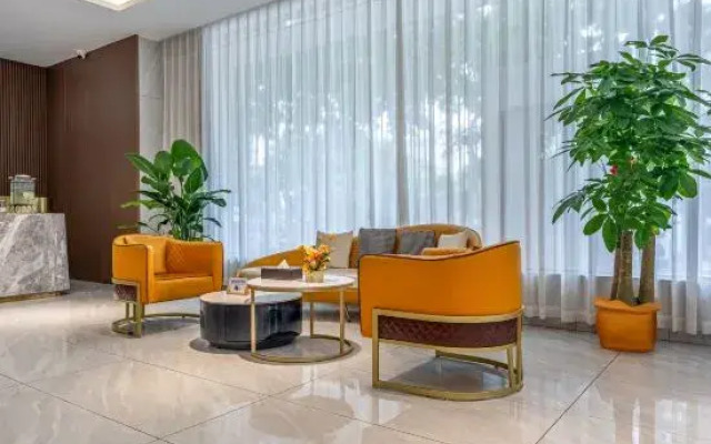 Carlton K Hotel